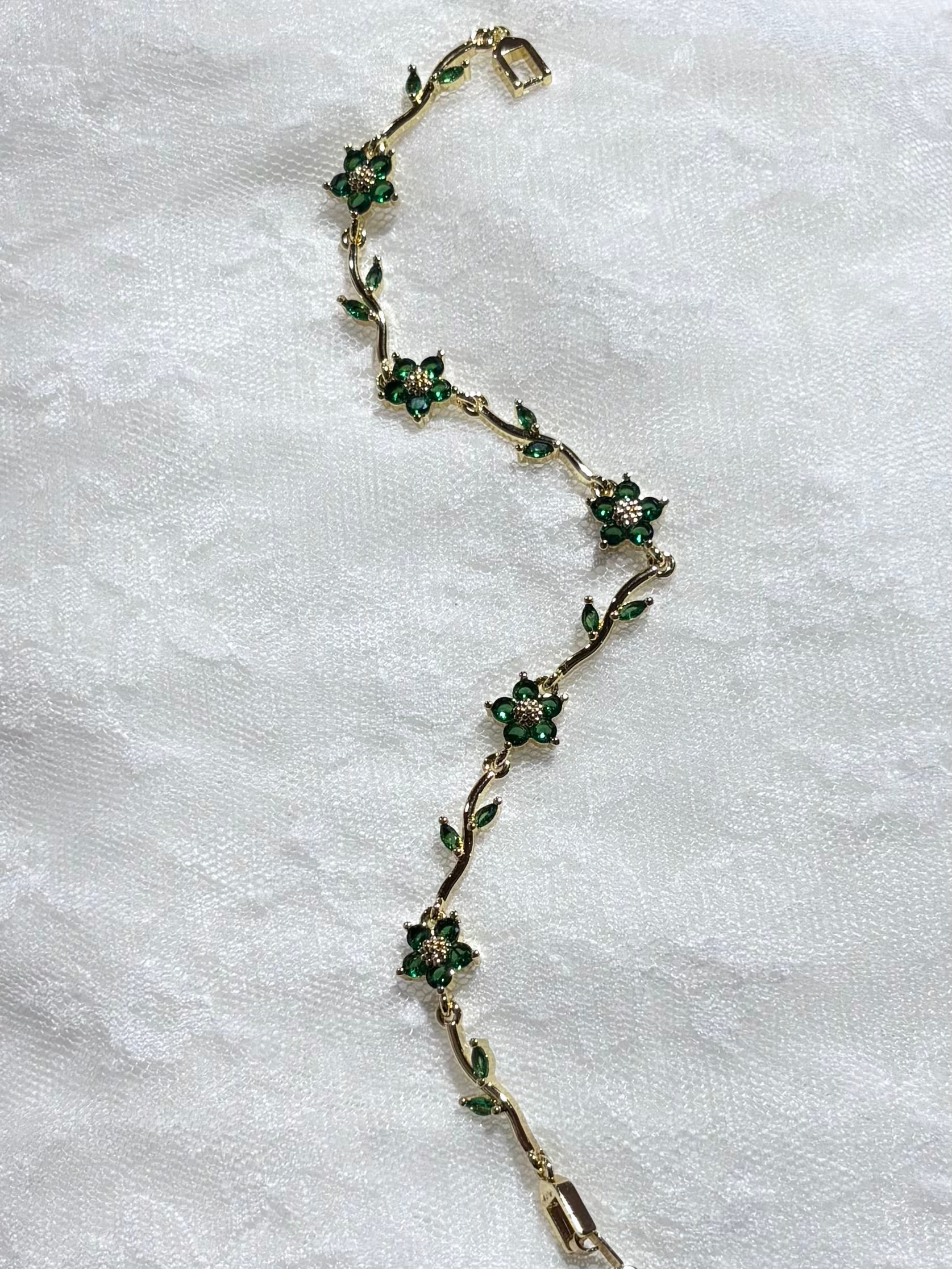 tulip bracelet