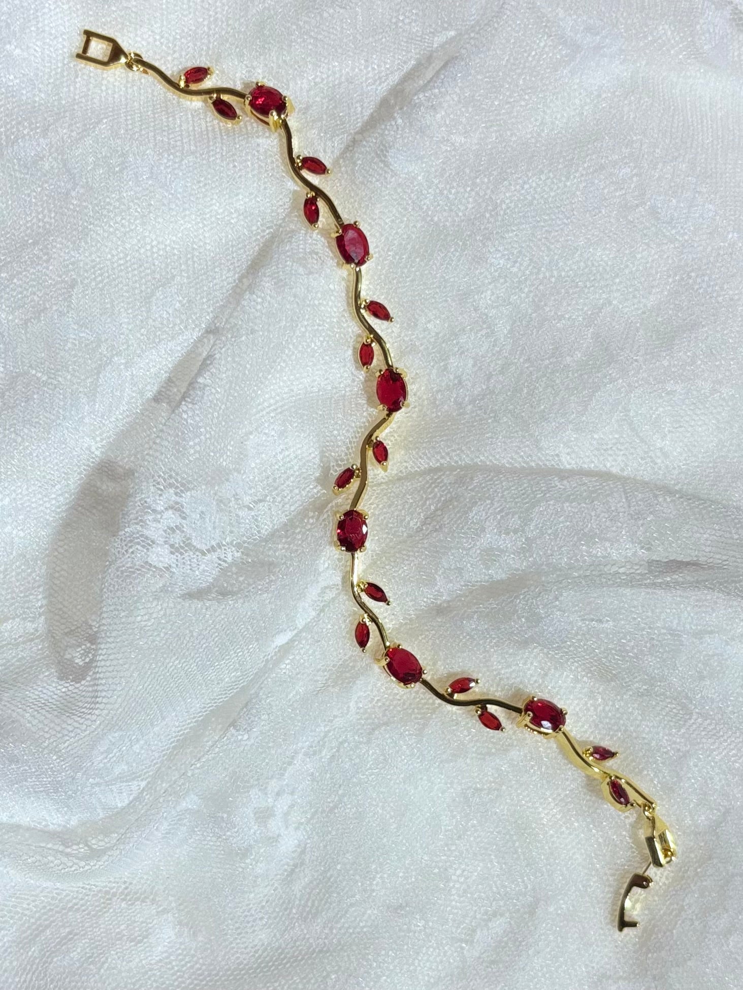 tulip bracelet